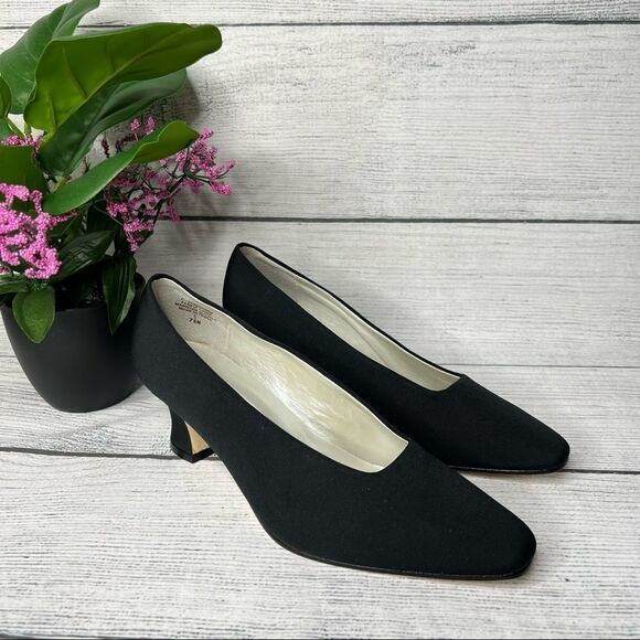 CALICO Sensation Women Black Fabric Slip on Pumps Size 7.5 - Picture 1 of 9